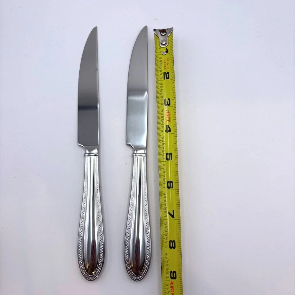 Reed & Barton‎ Laurel Stainless Steak Dinner Knives Set of 2 Silverware 9.5
